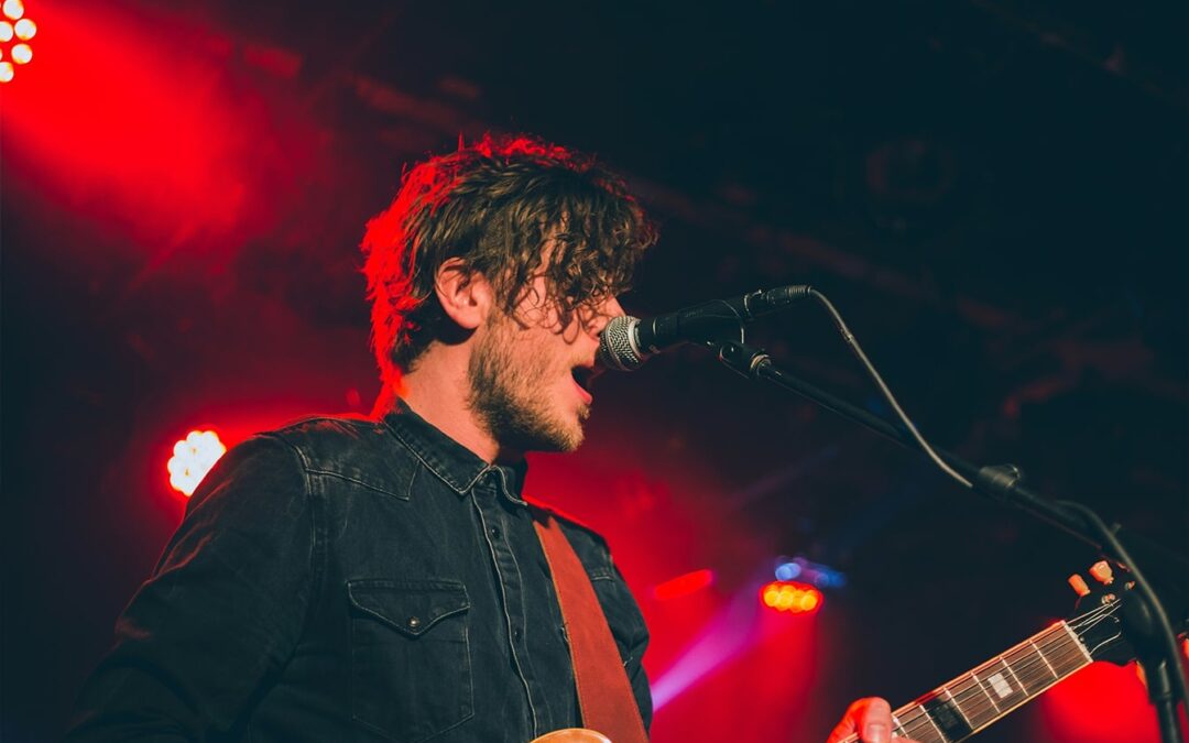 L’Art de l’Écriture de Chansons : Créer des Mélodies et des Paroles qui Résonnent